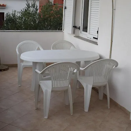 Apartments Loina Novalja Exterior foto